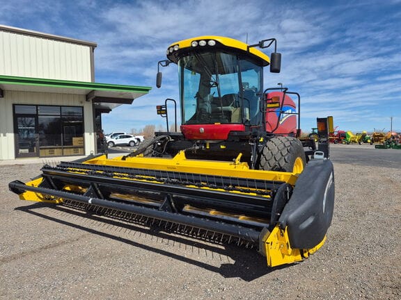 2016 New Holland Speedrower 160 Equipment Image0
