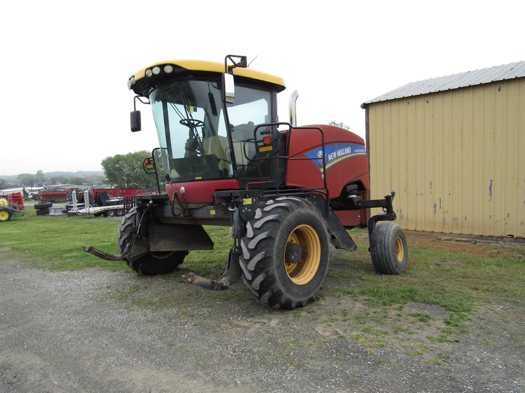 Image of New Holland Speedrower 220 Primary image