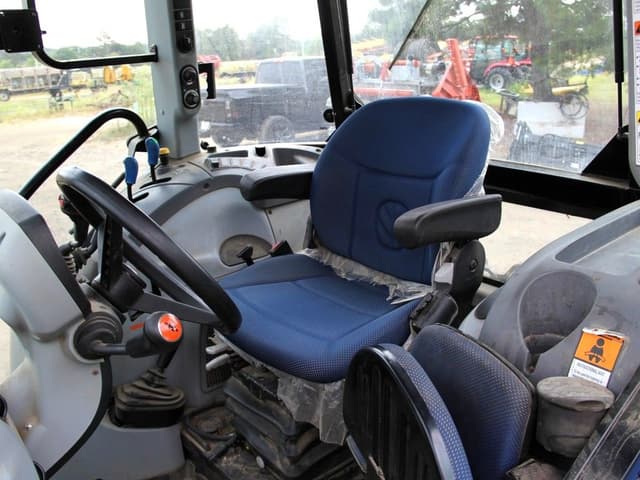 Image of New Holland T4.110 equipment image 4