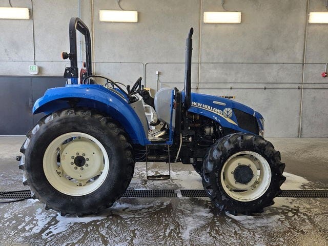 New Holland T4.75 Equipment Image0