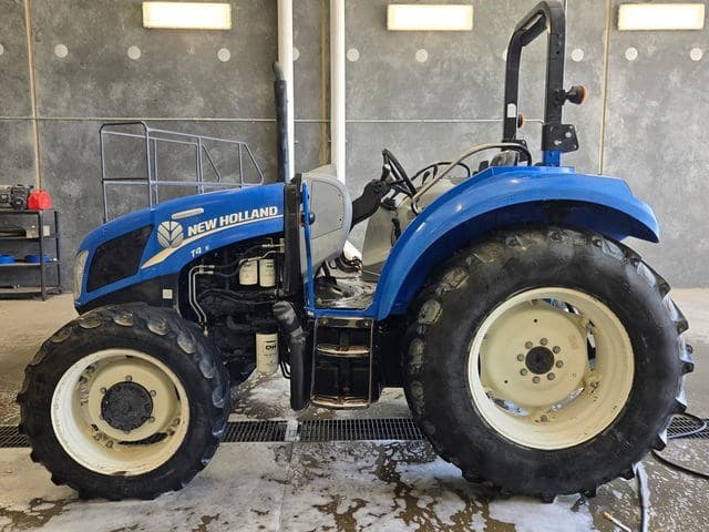 Image of New Holland T4.75 Image 1