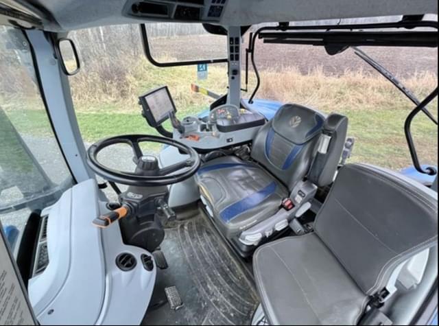 Image of New Holland T7.315 equipment image 3
