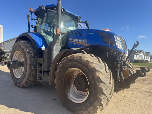 Image of New Holland T7.315 equipment image 2