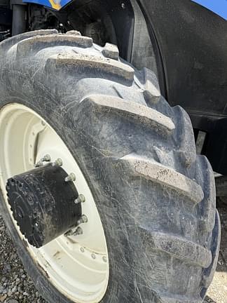 Image of New Holland T8.320 equipment image 4
