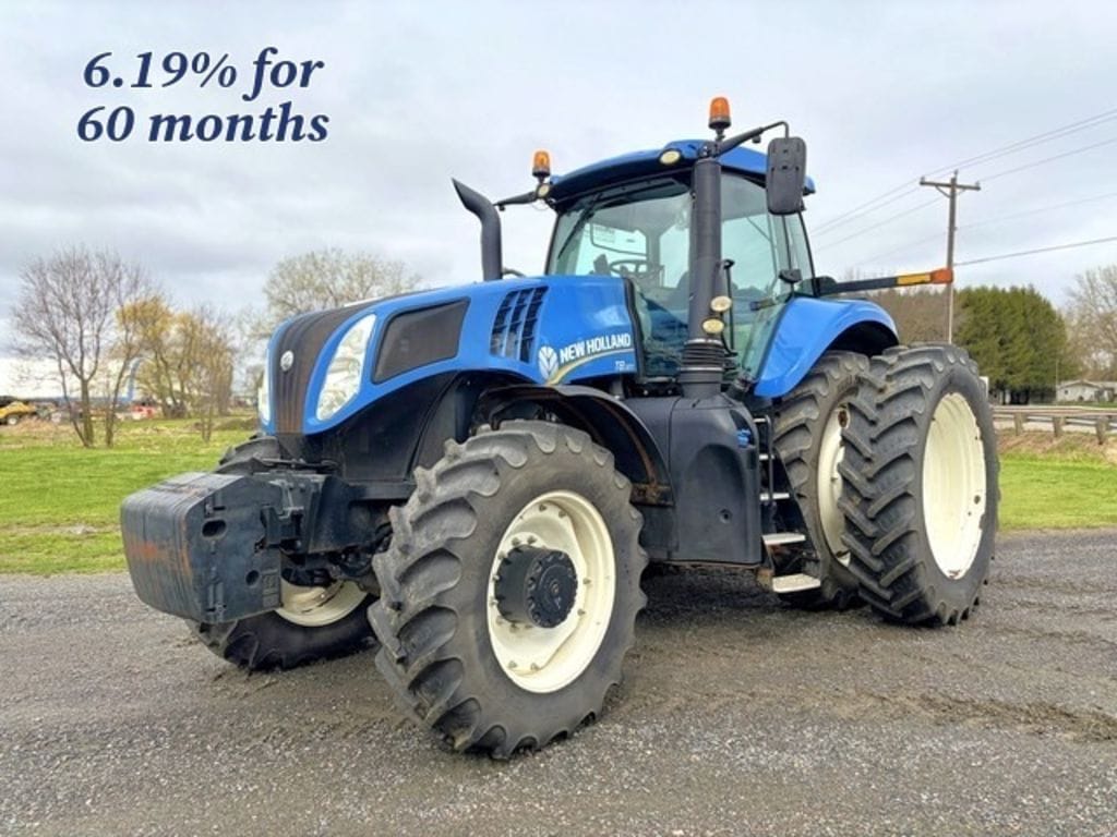 2016 New Holland T8.320 Equipment Image0