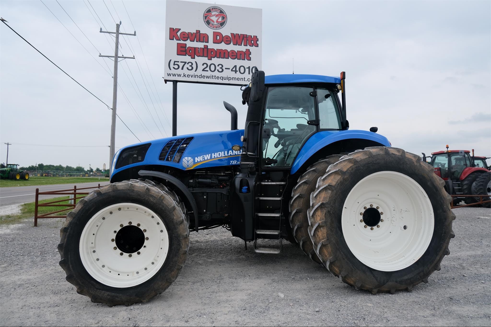 Main image New Holland T8.380