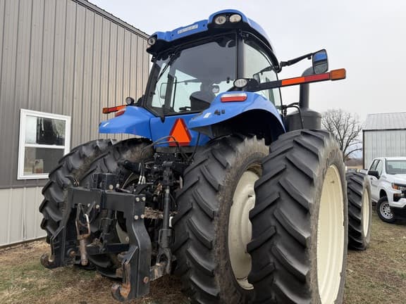 Image of New Holland T8.410 equipment image 3