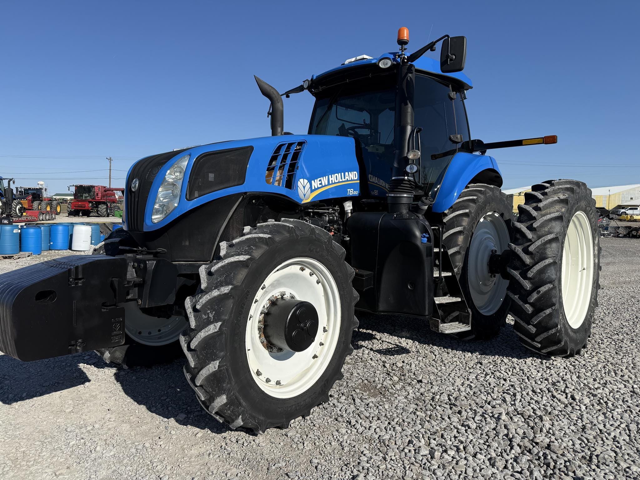 2016 New Holland T8.410 Equipment Image0