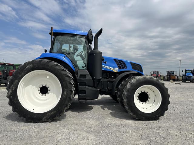 Image of New Holland T8.410 equipment image 3