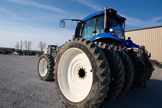 Image of New Holland T8.410 equipment image 2