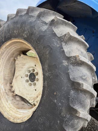 Image of New Holland TS6.110 equipment image 3