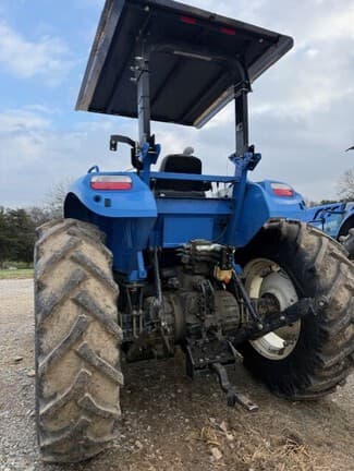 Image of New Holland TS6.120 equipment image 2