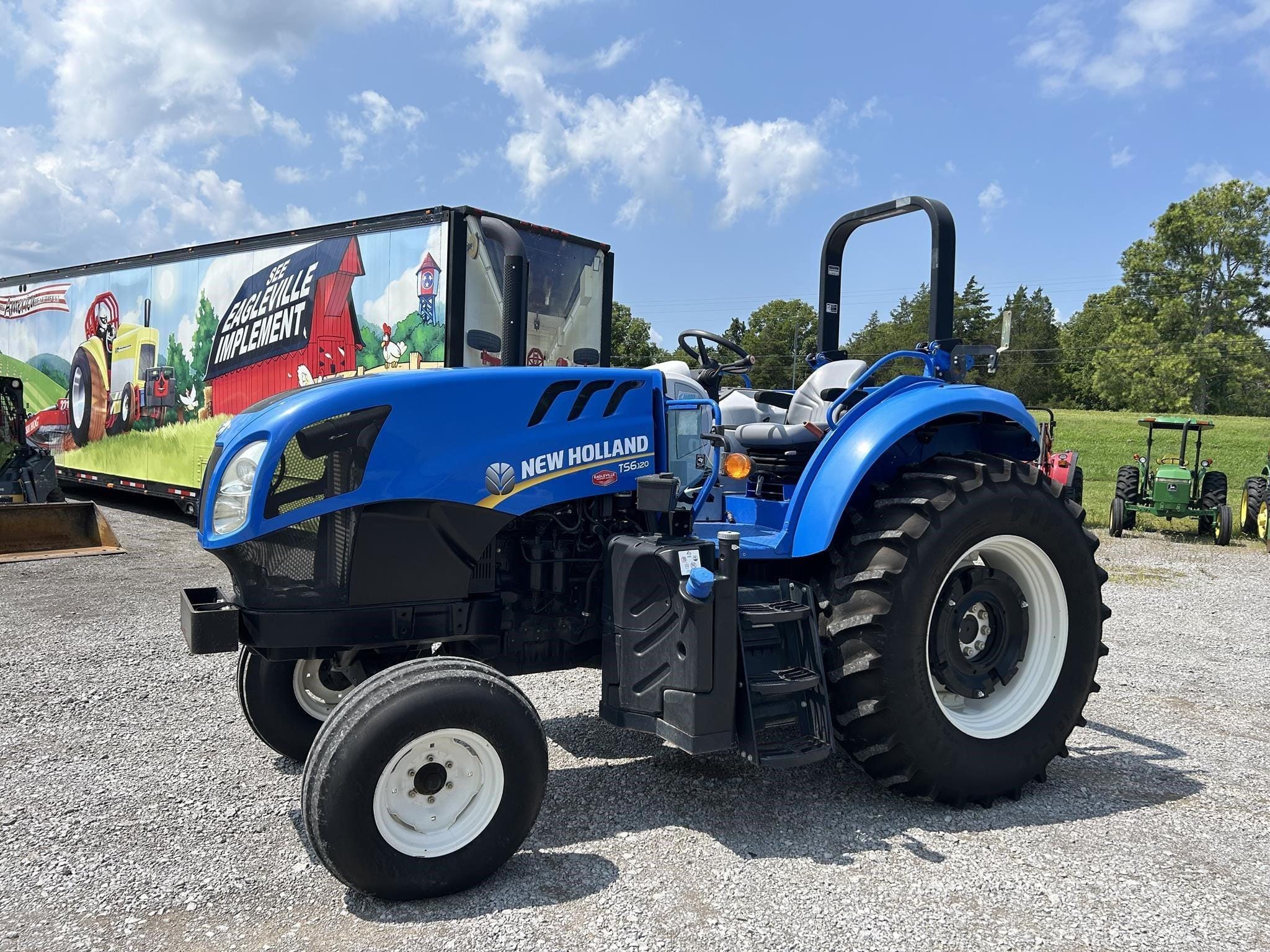 2016 New Holland TS6.120 Equipment Image0