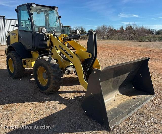 Image of New Holland W80C equipment image 2