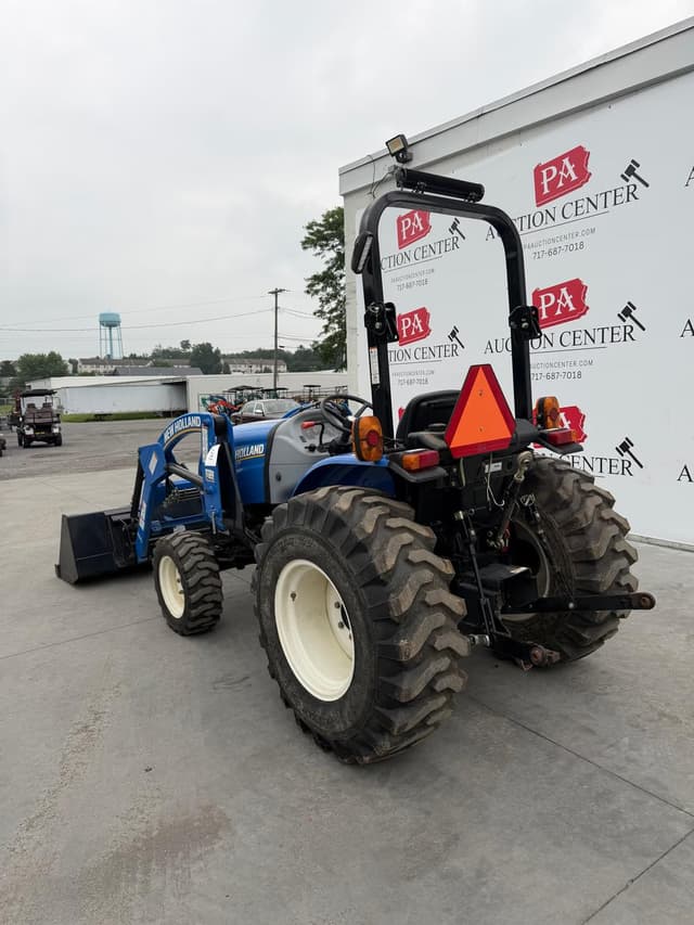 Image of New Holland Workmaster 33 equipment image 3