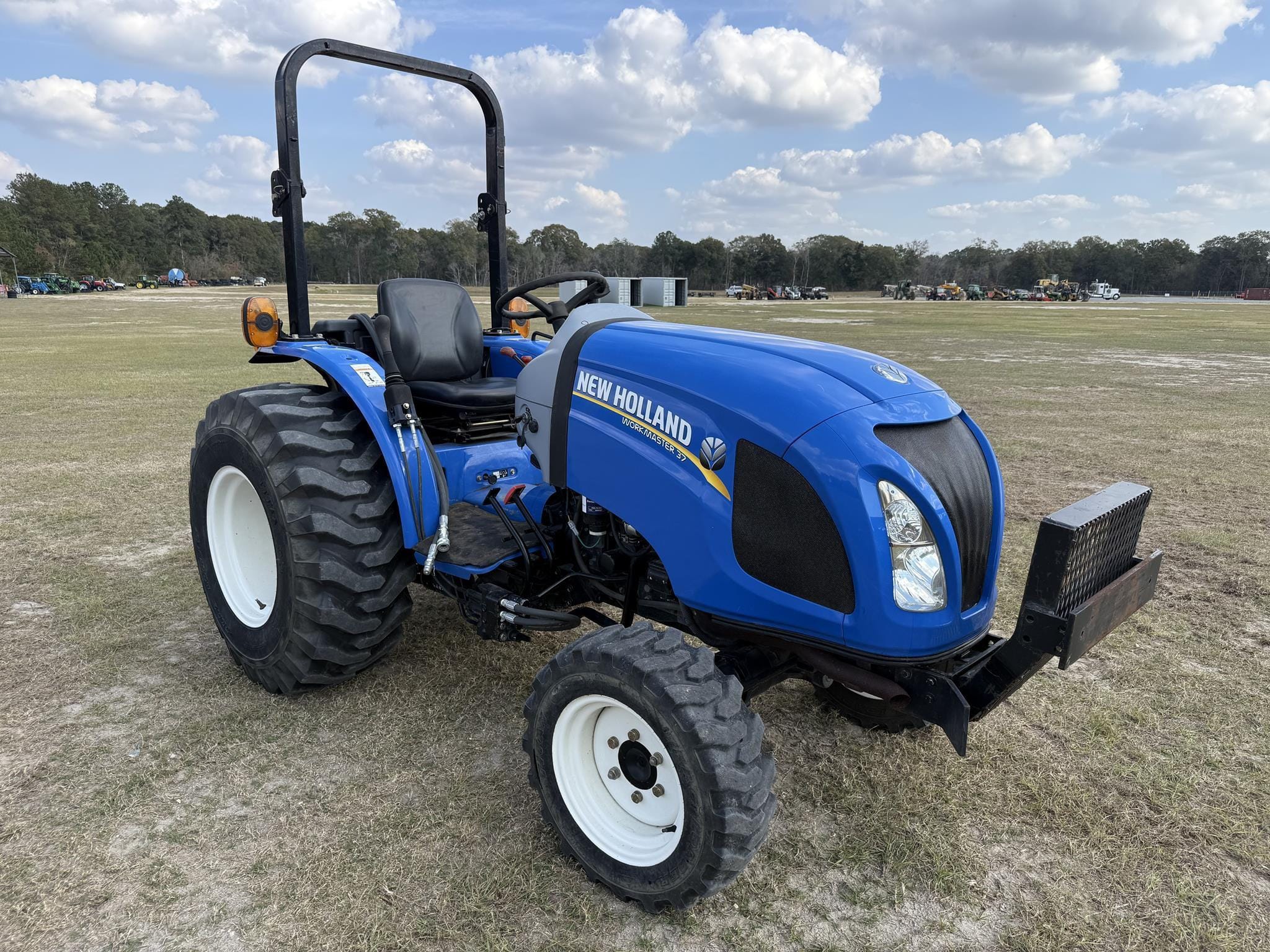2016 New Holland Workmaster 37 Equipment Image0