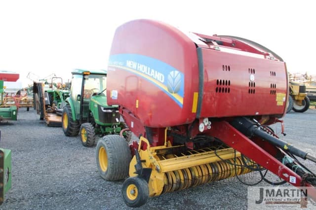 Image of New Holland RB450 equipment image 1