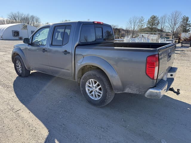 Image of Nissan Frontier equipment image 2