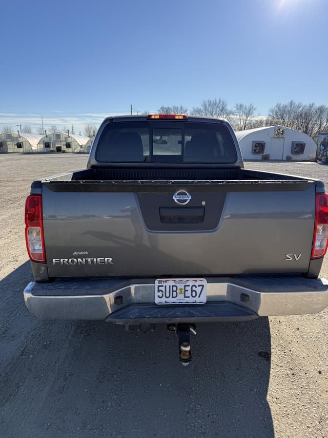Image of Nissan Frontier equipment image 4