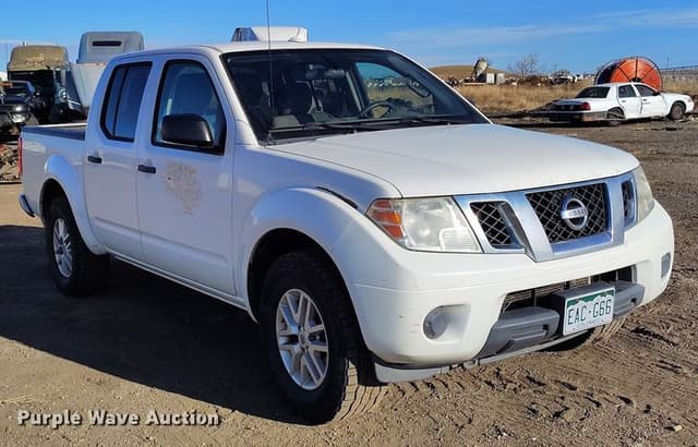 Image of Nissan Frontier equipment image 2