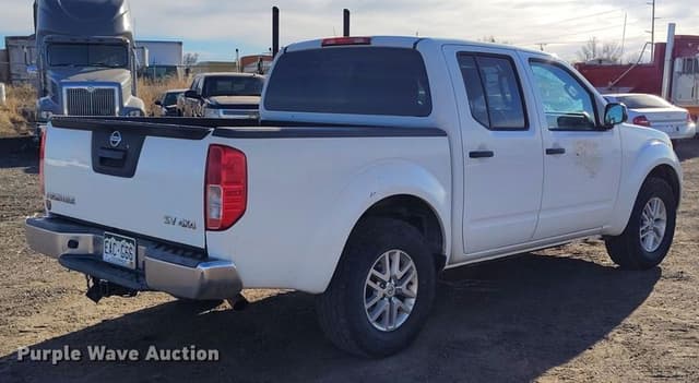 Image of Nissan Frontier equipment image 4