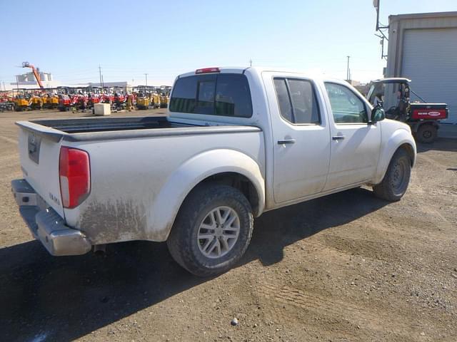 Image of Nissan Frontier equipment image 2