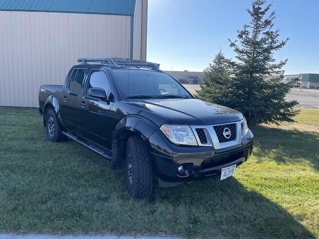 Image of Nissan Frontier equipment image 2