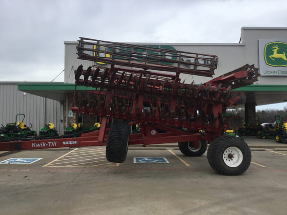 2016 Norwood HSD4075 Equipment Image0