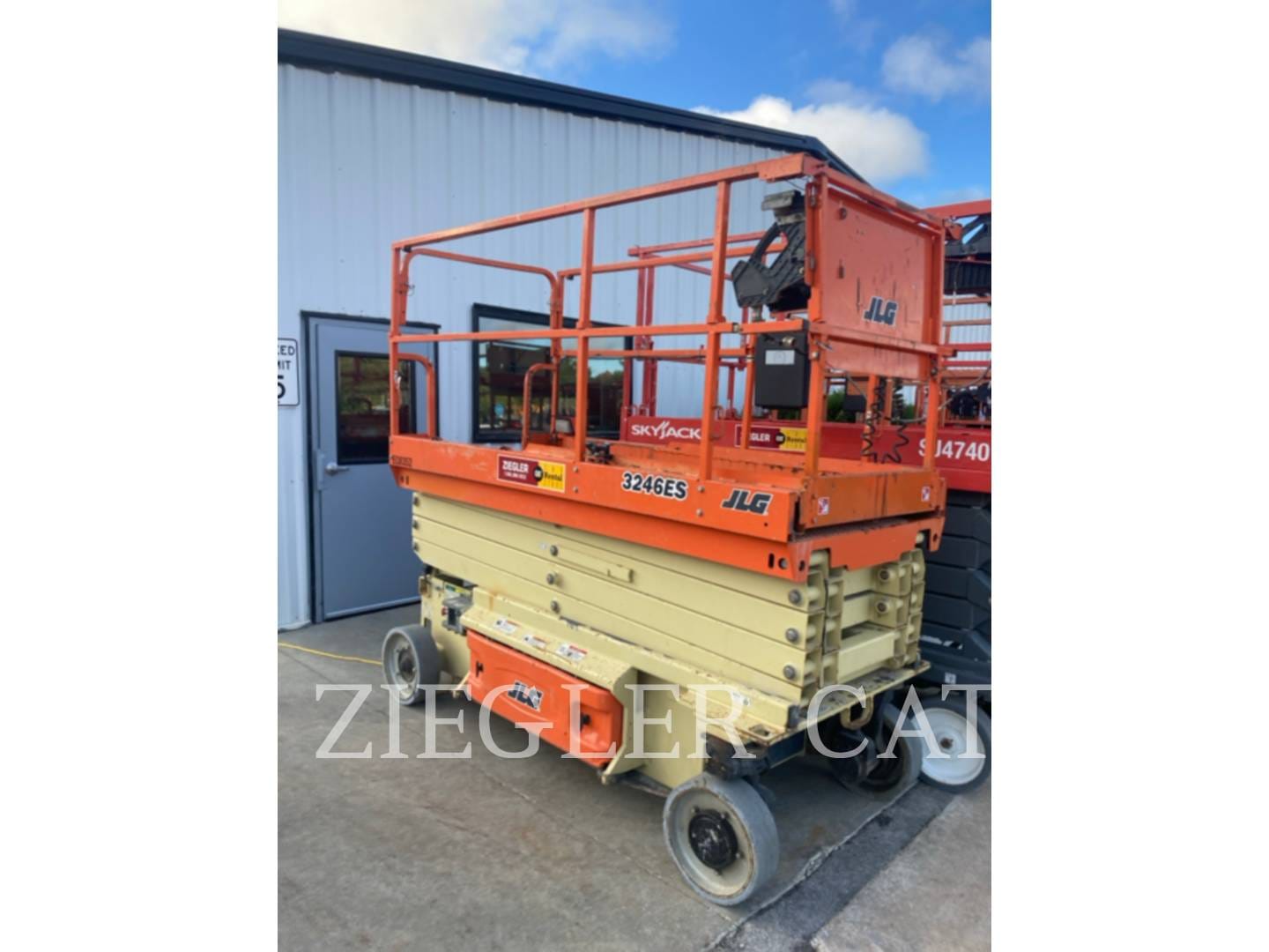 2016 JLG 3246ES Equipment Image0