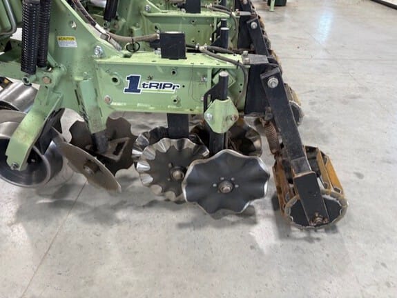 2016 Orthman 1tRIPr Equipment Image0