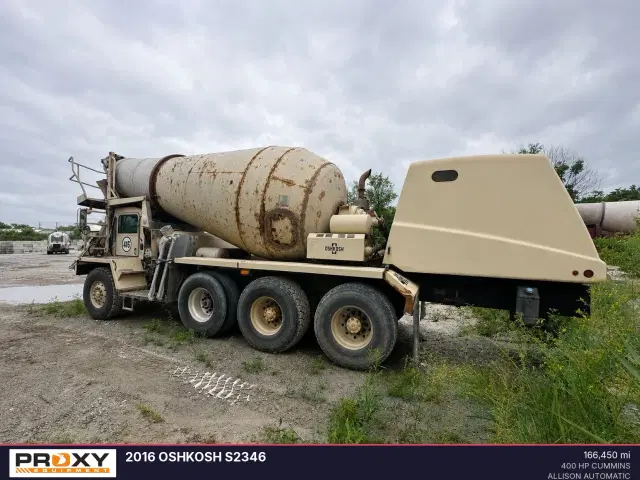 Image of Oshkosh S-2346 equipment image 4
