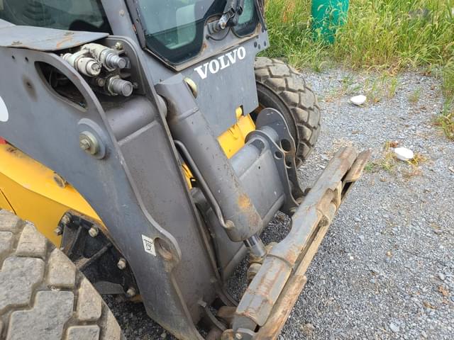 Image of Volvo MC135C equipment image 4