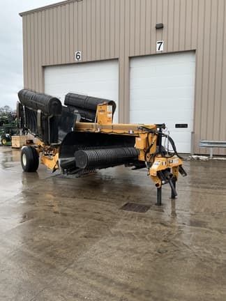 Image of Oxbo 330 Primary image