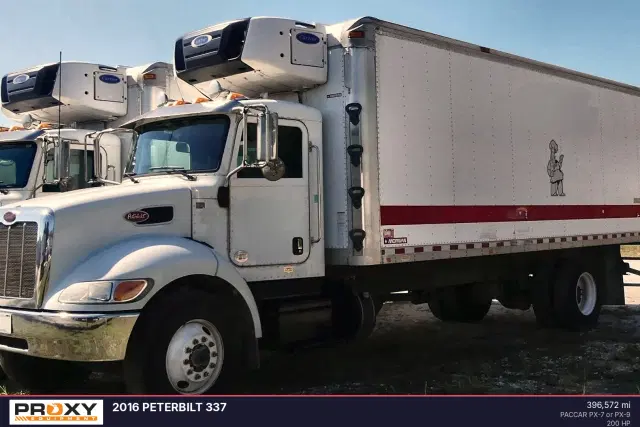 Image of Peterbilt 337 equipment image 2