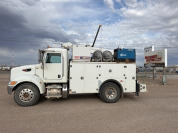 Main image Peterbilt 337