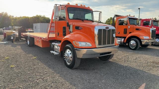 Image of Peterbilt 337 equipment image 2