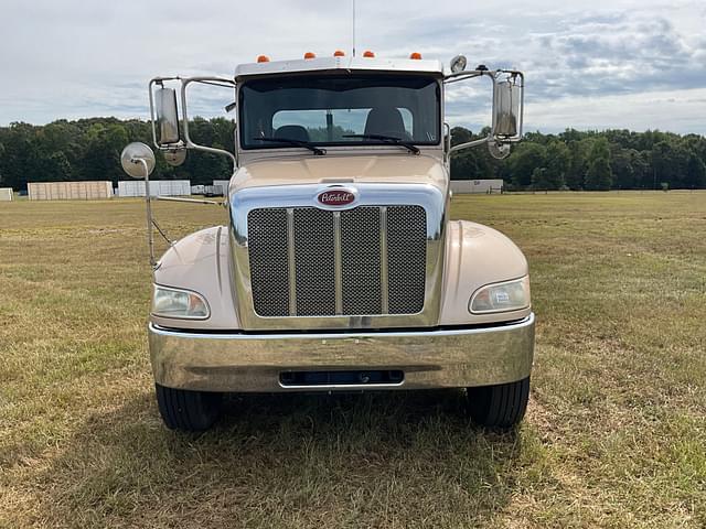 Image of Peterbilt 337 equipment image 2