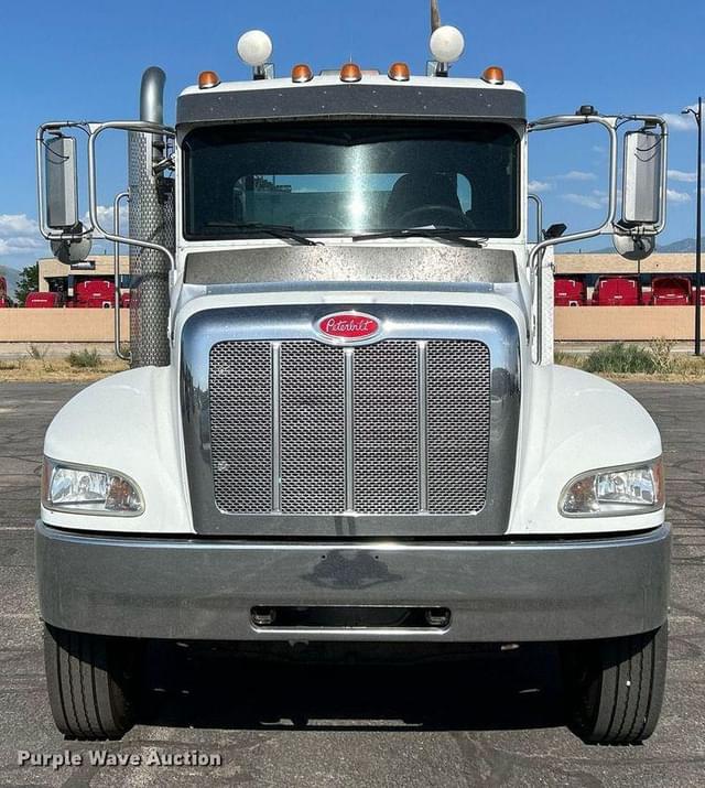 Image of Peterbilt 337 equipment image 1