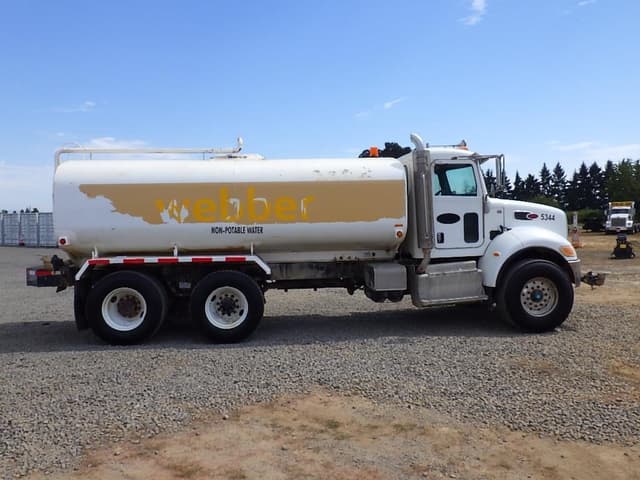 Image of Peterbilt 348 equipment image 2