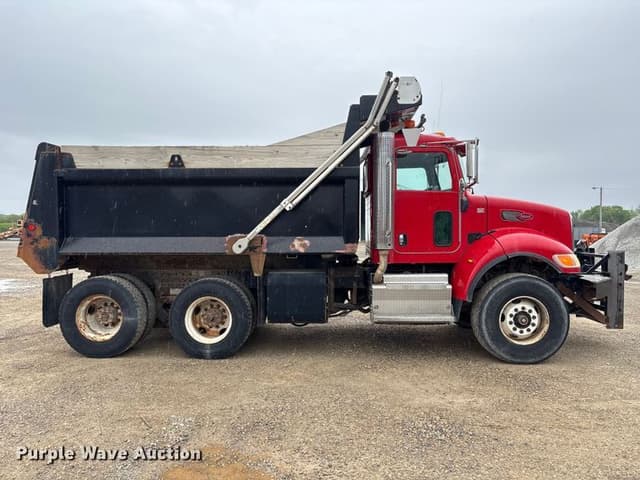 Image of Peterbilt 348 equipment image 3