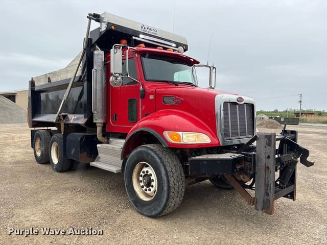 Image of Peterbilt 348 equipment image 2