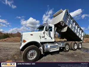 2016 Peterbilt 365 Image