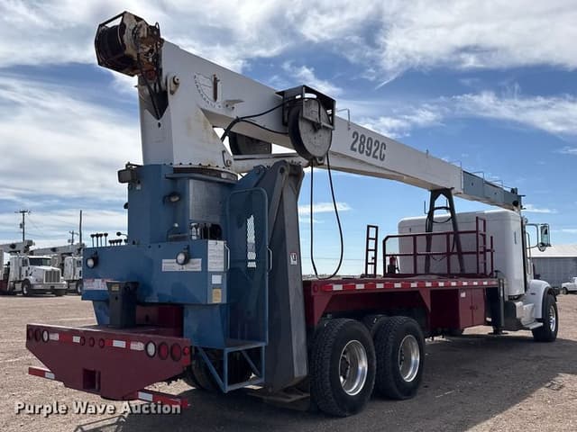Image of Peterbilt 365 equipment image 4