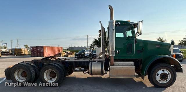 Image of Peterbilt 365 equipment image 3