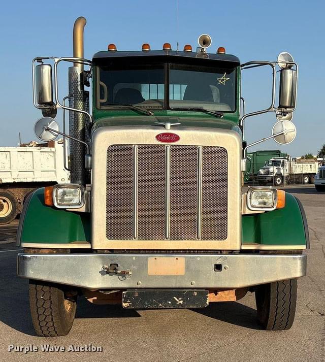 Image of Peterbilt 365 equipment image 1