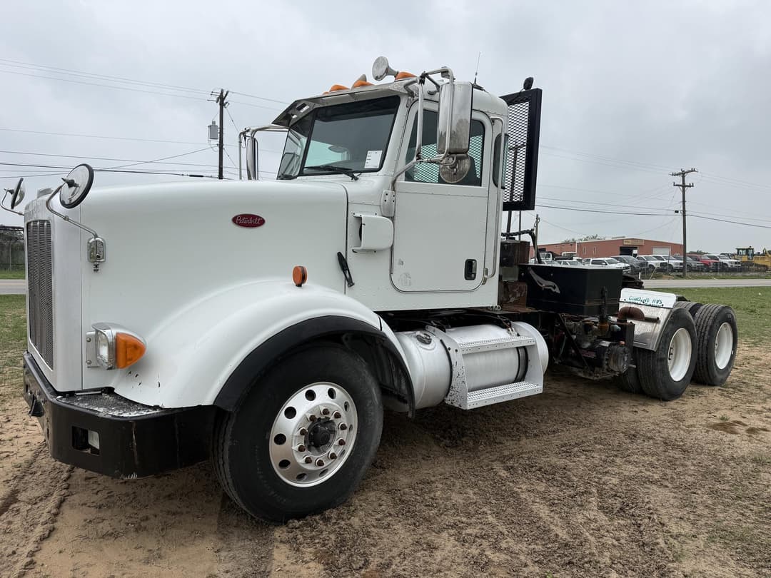 Image of Peterbilt 367 Primary image