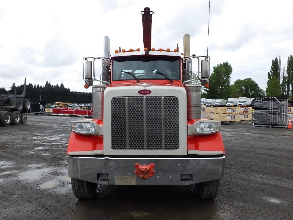 2016 Peterbilt 367 Equipment Image0