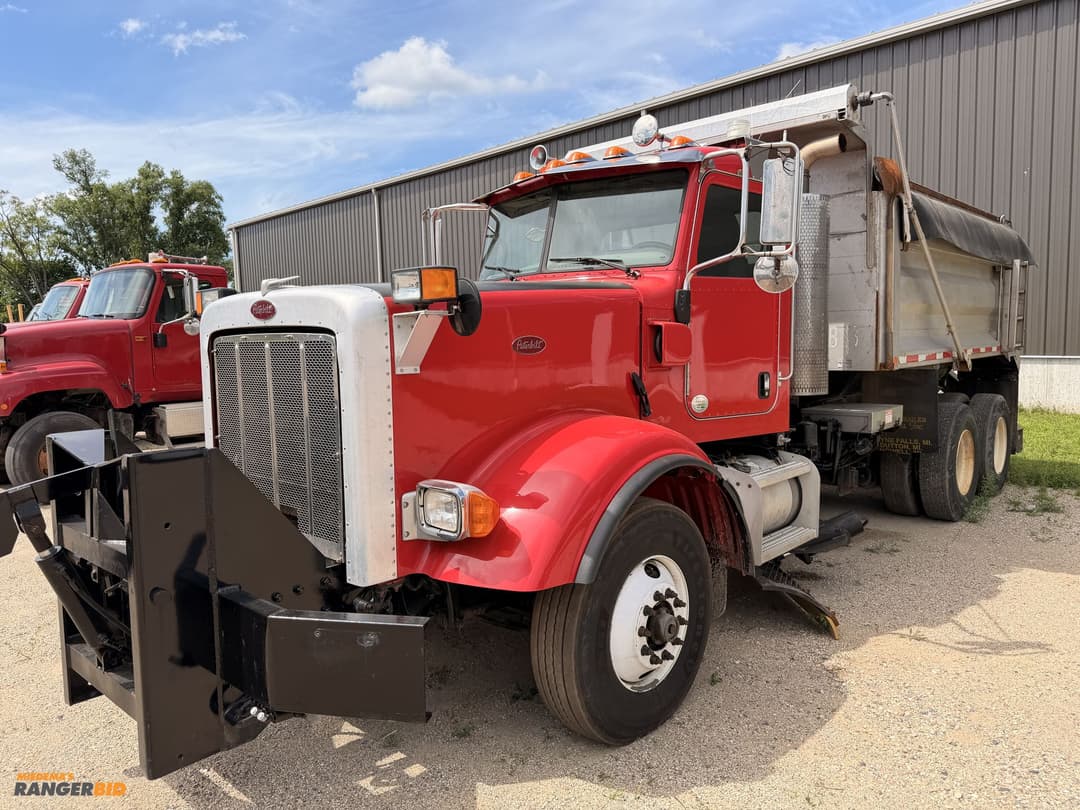 Image of Peterbilt 367 Primary image