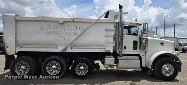 Image of Peterbilt 367 equipment image 3