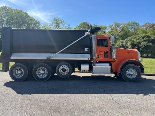 Image of Peterbilt 367 equipment image 1